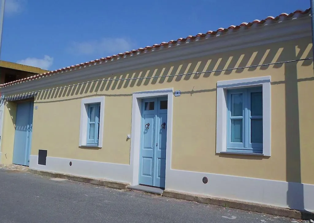 Ferienhaus Villa Antica Dimora Del Melograno Nurachi